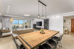 Magnificent 3BR-2BA in Marina Herzliya w Pool